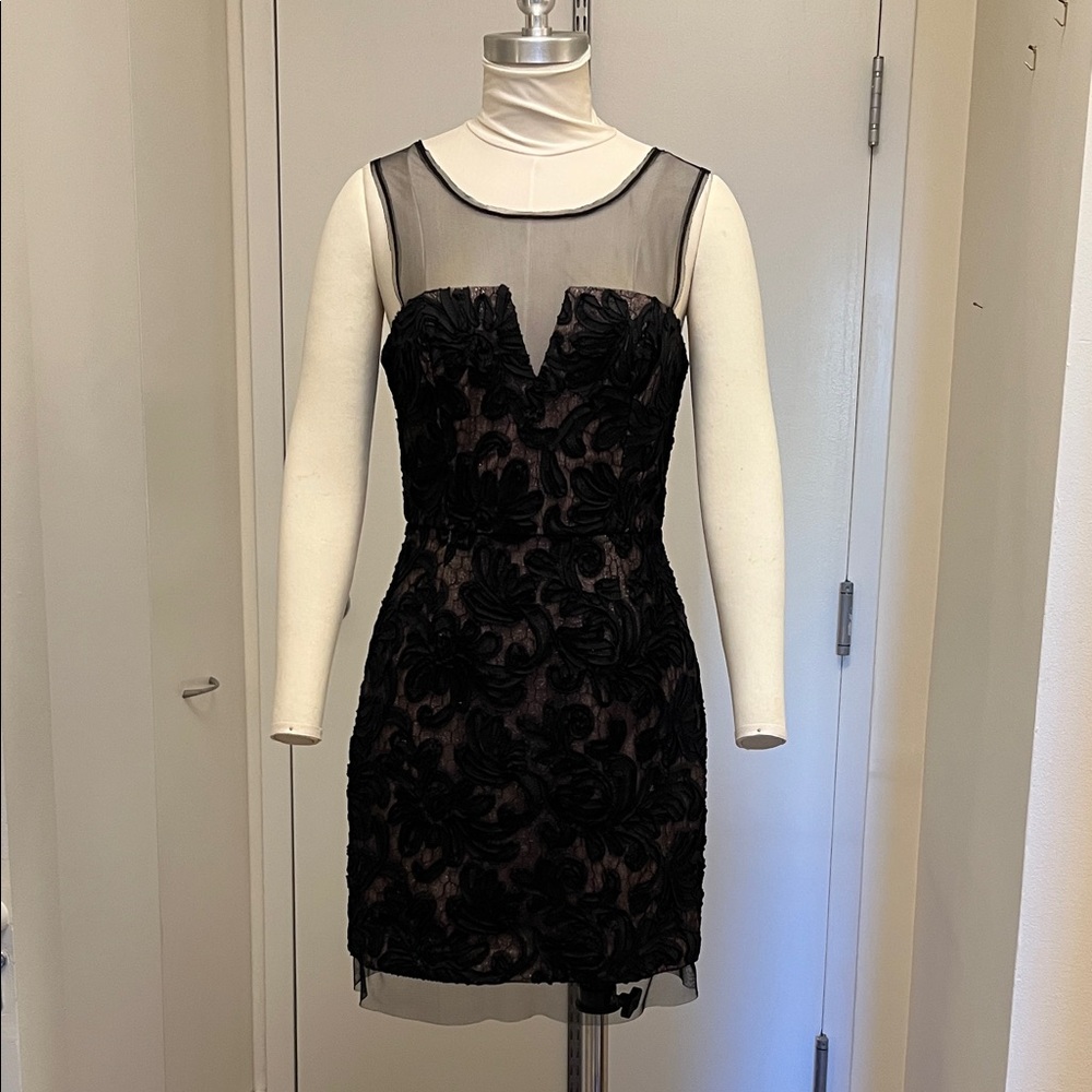 BCBGMaxAzria Black Floral Mini Dress Size 6